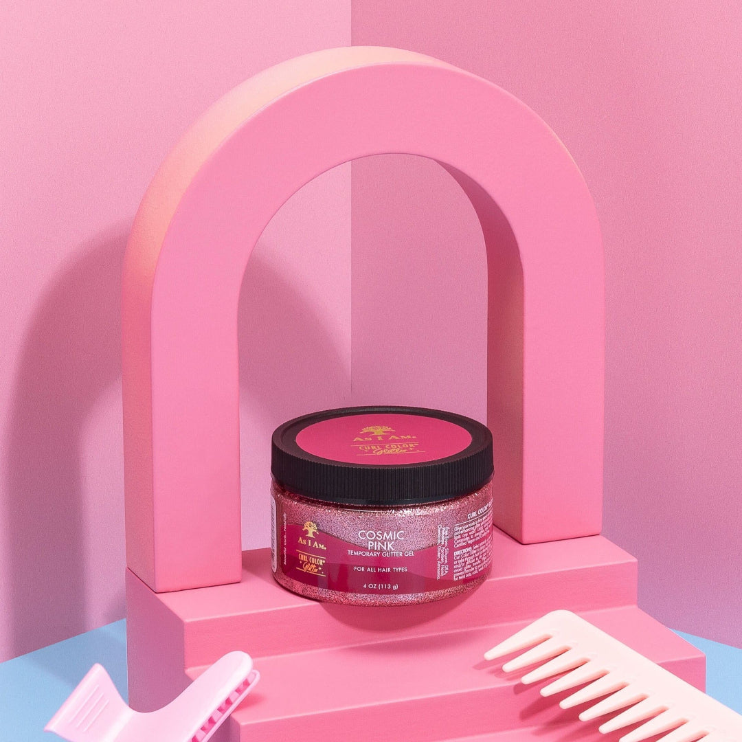As I Am Curl Color Glitter Collection, qui propose des colorations temporaires vibrantes au fini chatoyant, conçues pour les boucles et les spires.