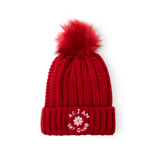 Bonnet Ski Club Satin-Lined Beanie en rouge, conçu pour la chaleur et la protection des cheveux avec une doublure en satin lisse.