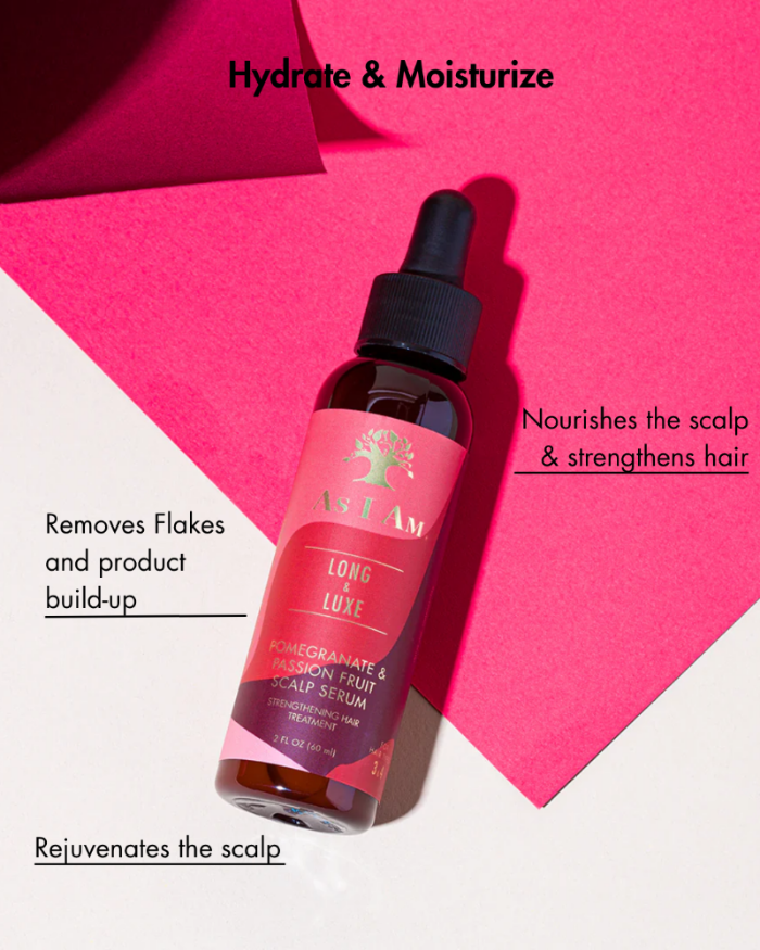 Flacon de sérum pour le cuir chevelu avec étiquette rose sur fond rose